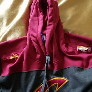 Mens cleland Cavs hoodie. Gray/burgundy